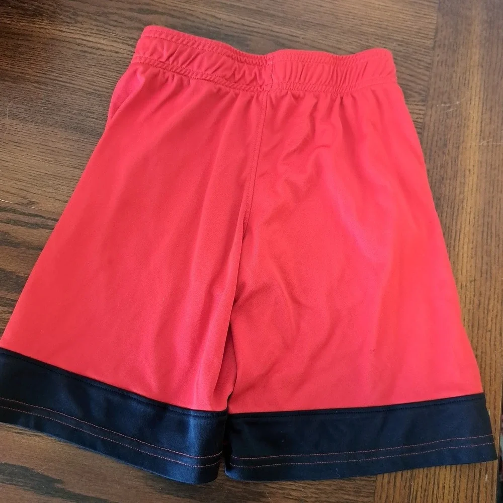 Under Armour Boys HeatGear Athletic Shorts Lot of 3 Navy Red Blue Size YSM Small